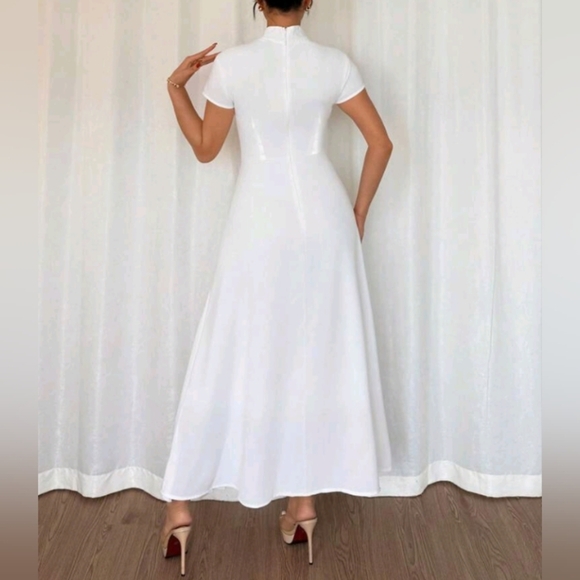 Women Elegant Stand Collar Patchwork Pleated Hem Waist-Cinched Dress - Picture 2 of 7